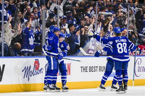 toronto maple leafs jersey